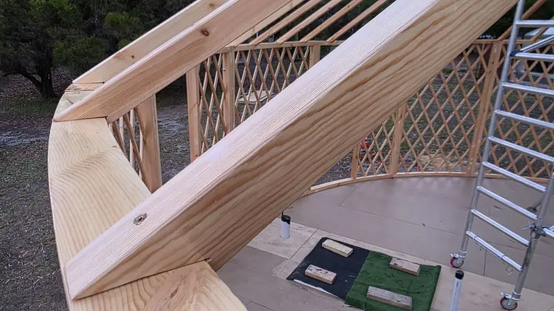 ORON roof rafter birdsmouth join