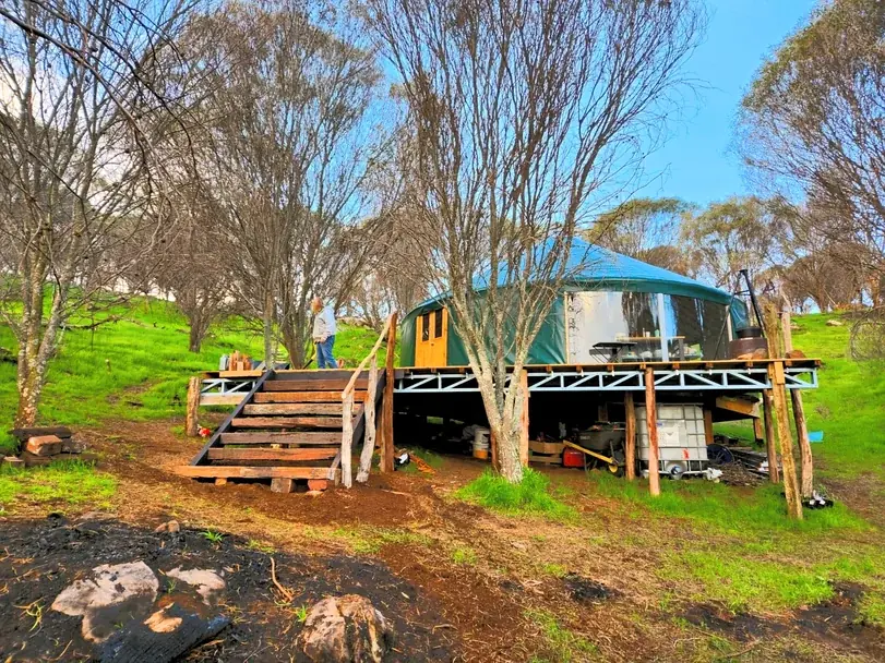 8m Yurt in forest green colour Toodyay