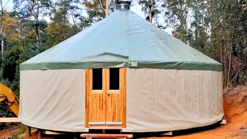 8m Diameter Yurt in Tasmania off grid